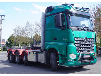 Tovornjak z dvigalom MERCEDES-BENZ Arocs