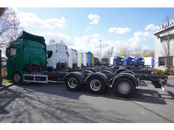 Tovornjak z dvigalom SCANIA R650 V8 / 650 HP/ frame 8.8 m / steered 4th axis / 20 units: slika 3