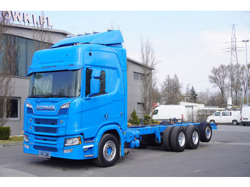 Tovornjak z dvigalom SCANIA R 650