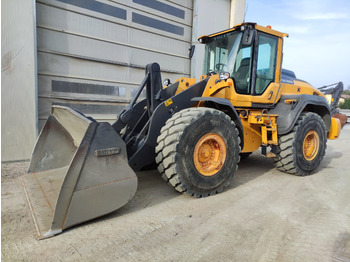 Kolesni nakladalec VOLVO L110H