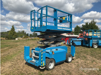 Škarjasta dvižna ploščad 2007 Genie GS2668RT 4x4 Diesel Scissor Lift: slika 2