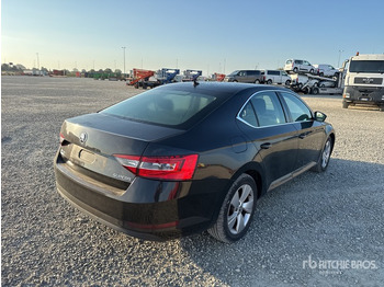 Avtomobil 2018 Skoda Superb Autovettura: slika 4