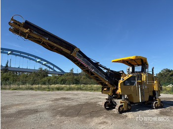 Freza za asfalt CATERPILLAR