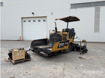 Asfaltni finišer CATERPILLAR AP300
