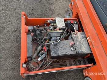 Škarjasta dvižna ploščad 2018 Dingli JCPT0607DCS Electric Scissor Lift: slika 5