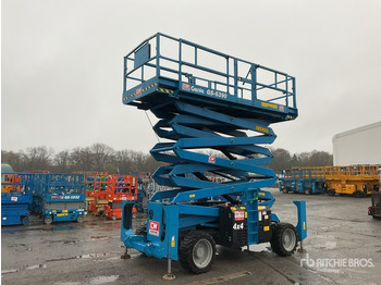 Škarjasta dvižna ploščad GENIE