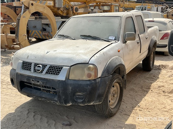 Poltovornjak NISSAN