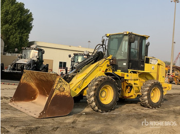 Kolesni nakladalec CATERPILLAR 930H