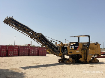 Freza za asfalt CATERPILLAR