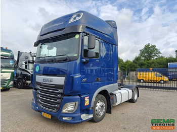 Vlačilec DAF XF 440
