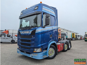Vlačilec SCANIA S 500