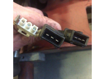Hidravlični ventil za Oprema za rokovanje z materiali Hydraulic control valve for Linde E35P, Series 337: slika 4