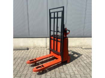 Paletni viličar LINDE T16
