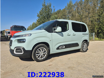 Avtomobil CITROËN