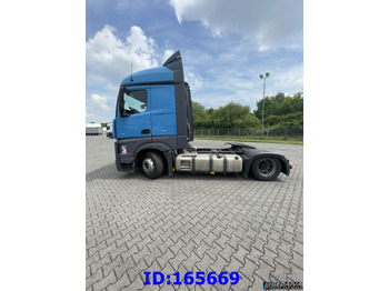 Vlačilec MERCEDES-BENZ Actros 1842