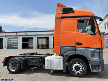Vlačilec MERCEDES-BENZ Actros 1843
