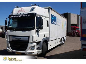 Tovornjak s ponjavo DAF CF 330