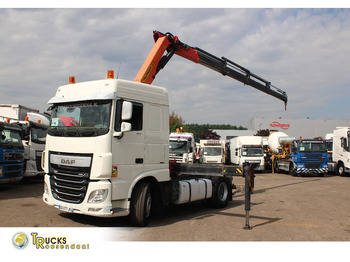 Tovornjak z dvigalom DAF XF 106 510