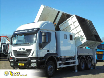 Vakuumski tovornjak IVECO Trakker