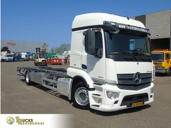 Kontejnerski tovornjak/ Tovornjak z zamenljivim tovoriščem MERCEDES-BENZ Actros