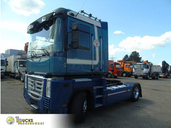 Vlačilec RENAULT Magnum 460