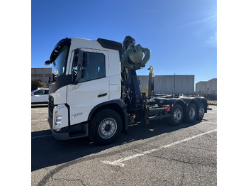 Tovornjak z dvigalom VOLVO FM