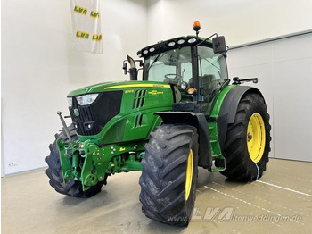 Traktor JOHN DEERE 6210R