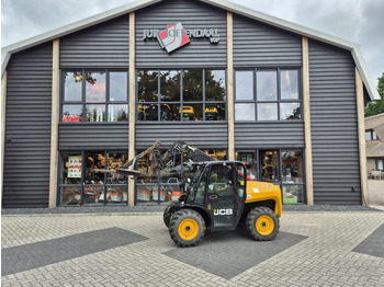 Teleskopski viličar JCB