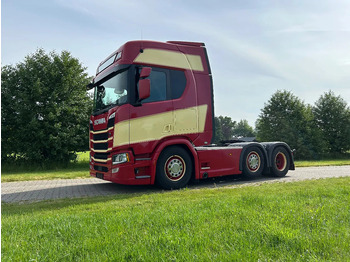 Vlačilec SCANIA R 500
