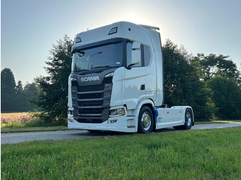Vlačilec SCANIA S 500