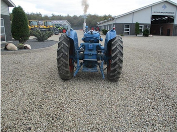 Traktor Fordson Major Diesel traktor: slika 5 Traktor Fordson Major Diesel traktor: slika 5