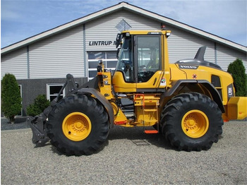 Kolesni nakladalec VOLVO L70H