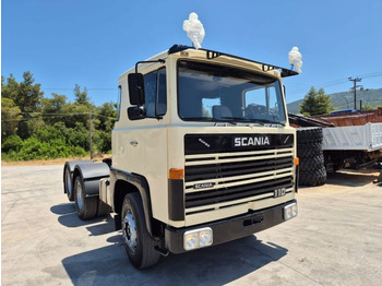 Vlačilec SCANIA LB