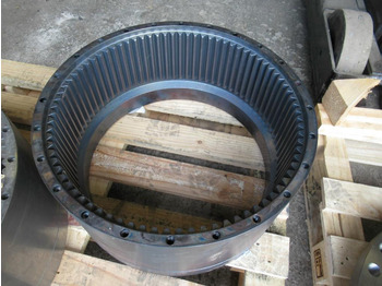 Bočni reduktor BOMAG