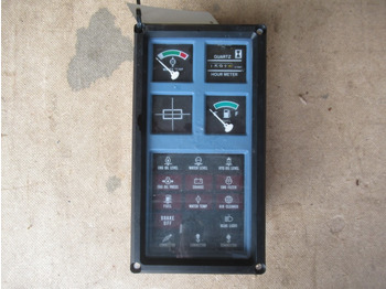 Armaturna plošča HITACHI