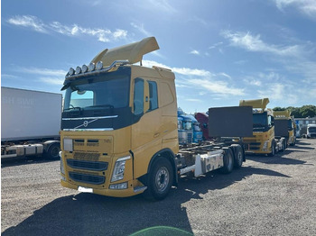 Kontejnerski tovornjak/ Tovornjak z zamenljivim tovoriščem VOLVO FH 500