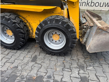 Mini nakladalec Gehl 5640: slika 4 Mini nakladalec Gehl 5640: slika 4