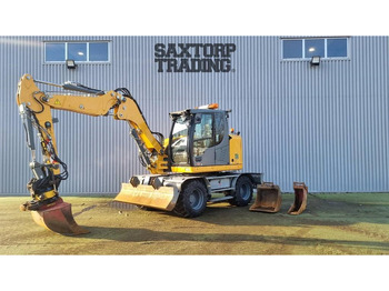 Bager na kolesih LIEBHERR A 910