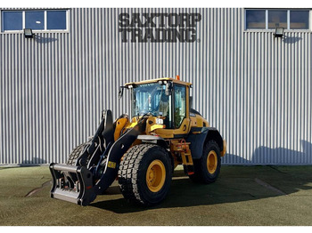 Kolesni nakladalec VOLVO L90H