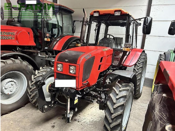 Traktor BELARUS
