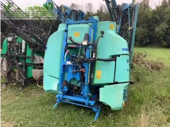 Vlečna škropilnica BERTHOUD