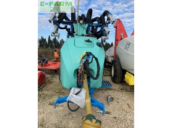 Vlečna škropilnica BERTHOUD