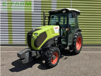 Traktor CLAAS Nexos 220