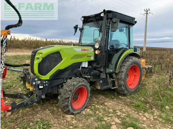 Traktor CLAAS Nexos