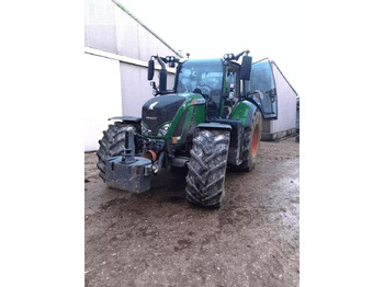 Traktor FENDT 724 Vario