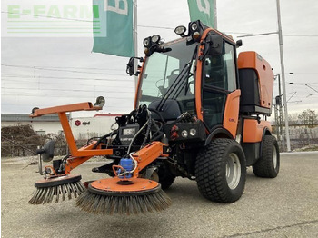 Traktor HOLDER