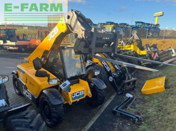 Teleskopski viličar JCB