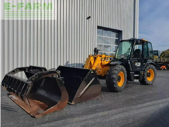 Teleskopski viličar JCB