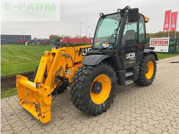 Teleskopski viličar JCB