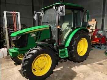Traktor John Deere 5075 e: slika 1